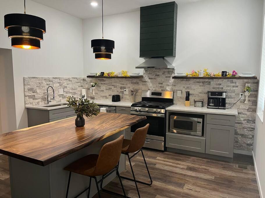 Вилла Luxury 2Br Within Walking Distance To Nightlife!! Ковингтон Экстерьер фото